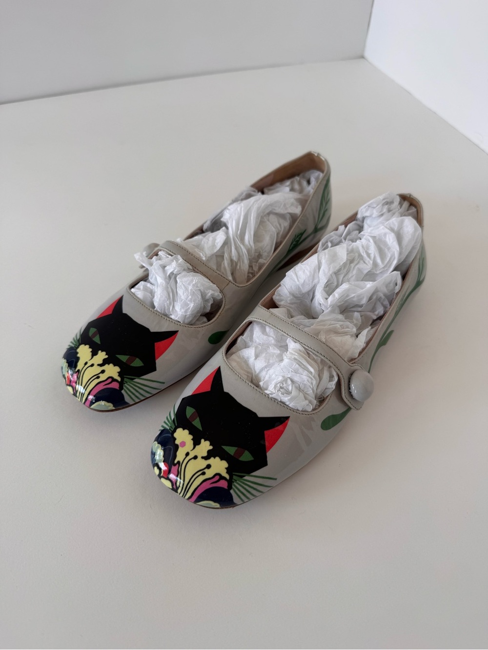 Miu Miu Cat Print Patent Leather Mary Jane Flats 6.5 - Picture 5 of 9